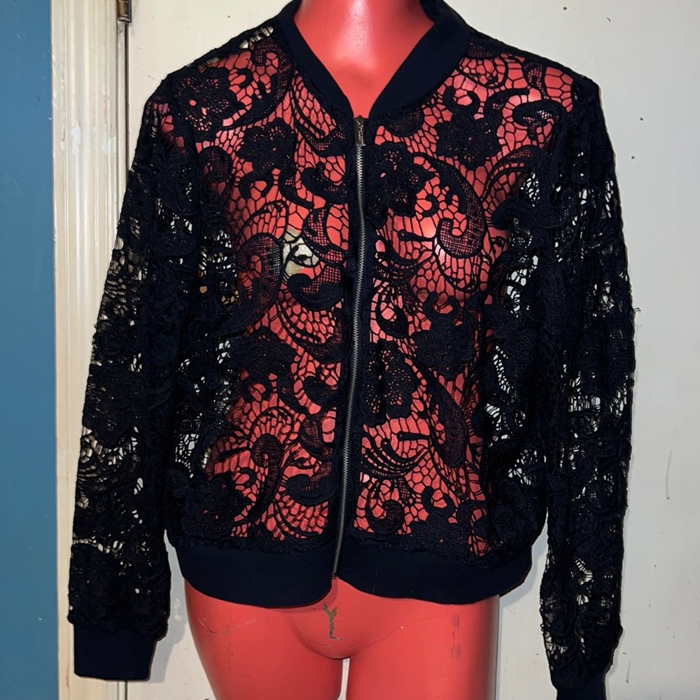Crochet Lace Jacket. Chico’s Navy Lace Jacket. Size 2